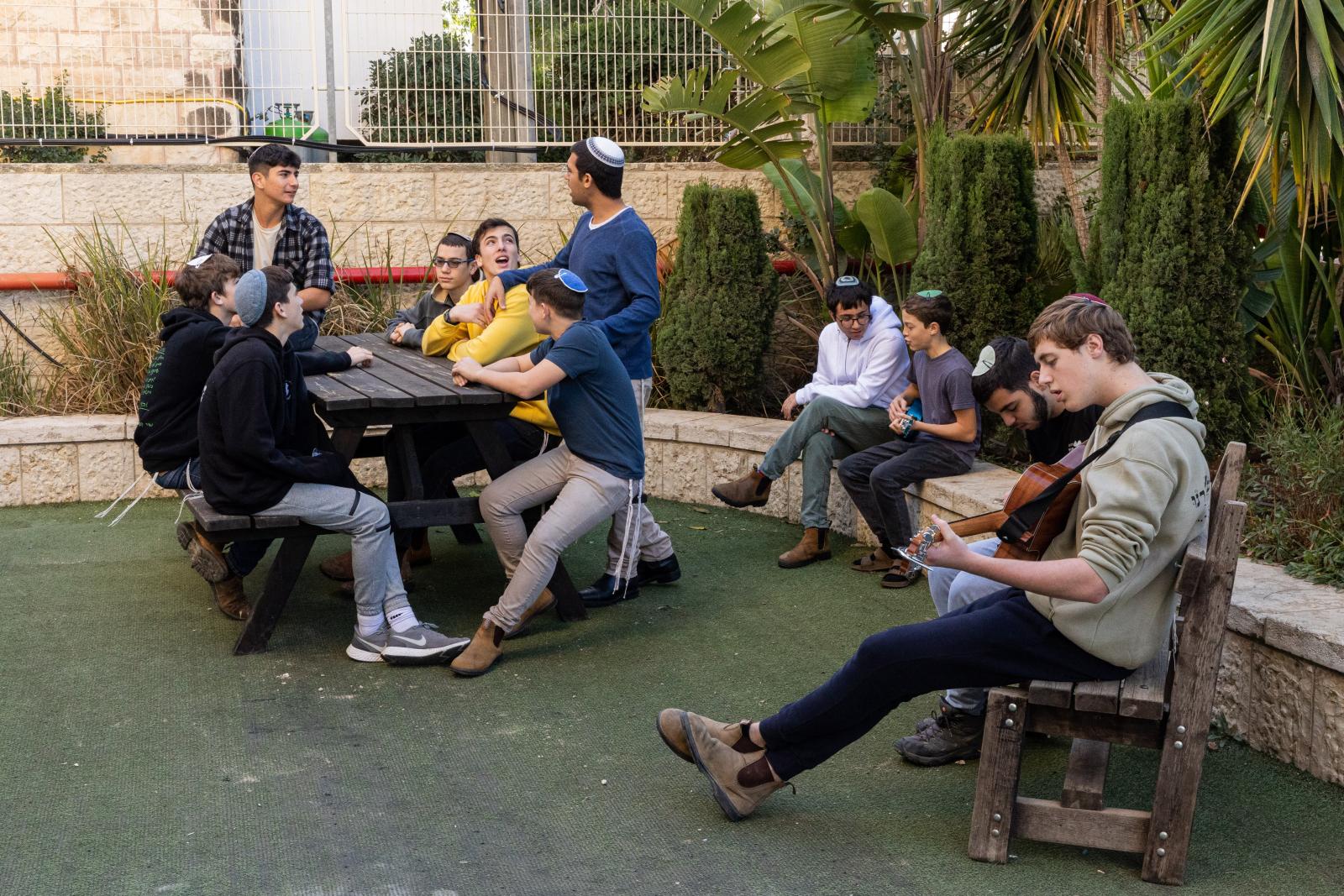 אודות ישיבת בני עקיבא "נתיב מאיר"